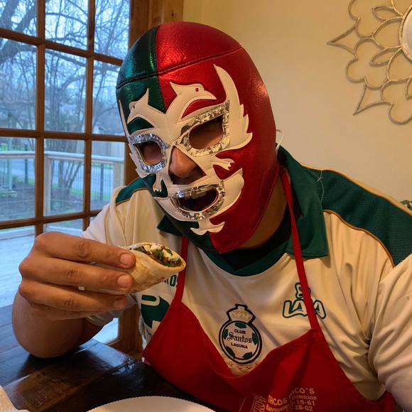 Meet your Posher, Jorge - Picture 1 of 1